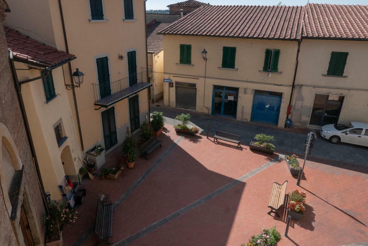 La Casa Di Paolo Sulla Via Francigena Lägenhet Castelnuovo D'elsa Exteriör bild